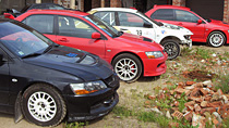 Mitsubishi Lancer Evolution dažādas virsbūves daļas un virsbūves paneļi
